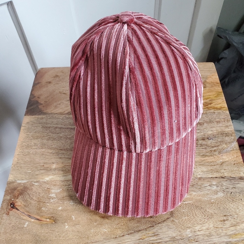 **NEW**Mauve pink hat suede